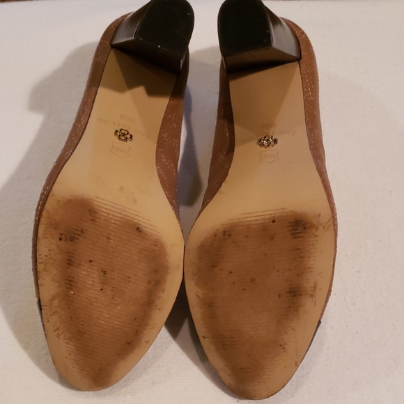 Ann Taylor Pump - Picture 4 of 5